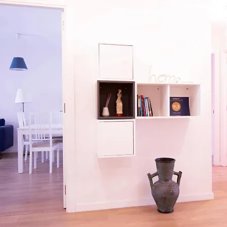 Telmo's Con Parking -sirimiri Apartments- סומאיה