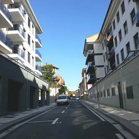 Telmo's Con Parking -sirimiri Apartments- Zumaia